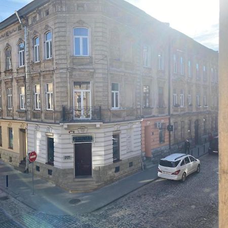Apartment On Balabana Street Lviv Bagian luar foto