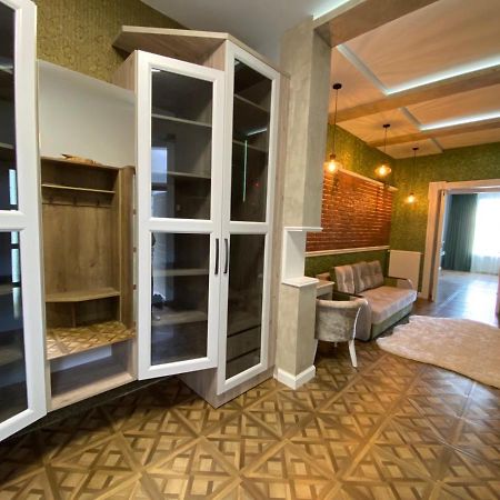 Apartment On Balabana Street Lviv Bagian luar foto