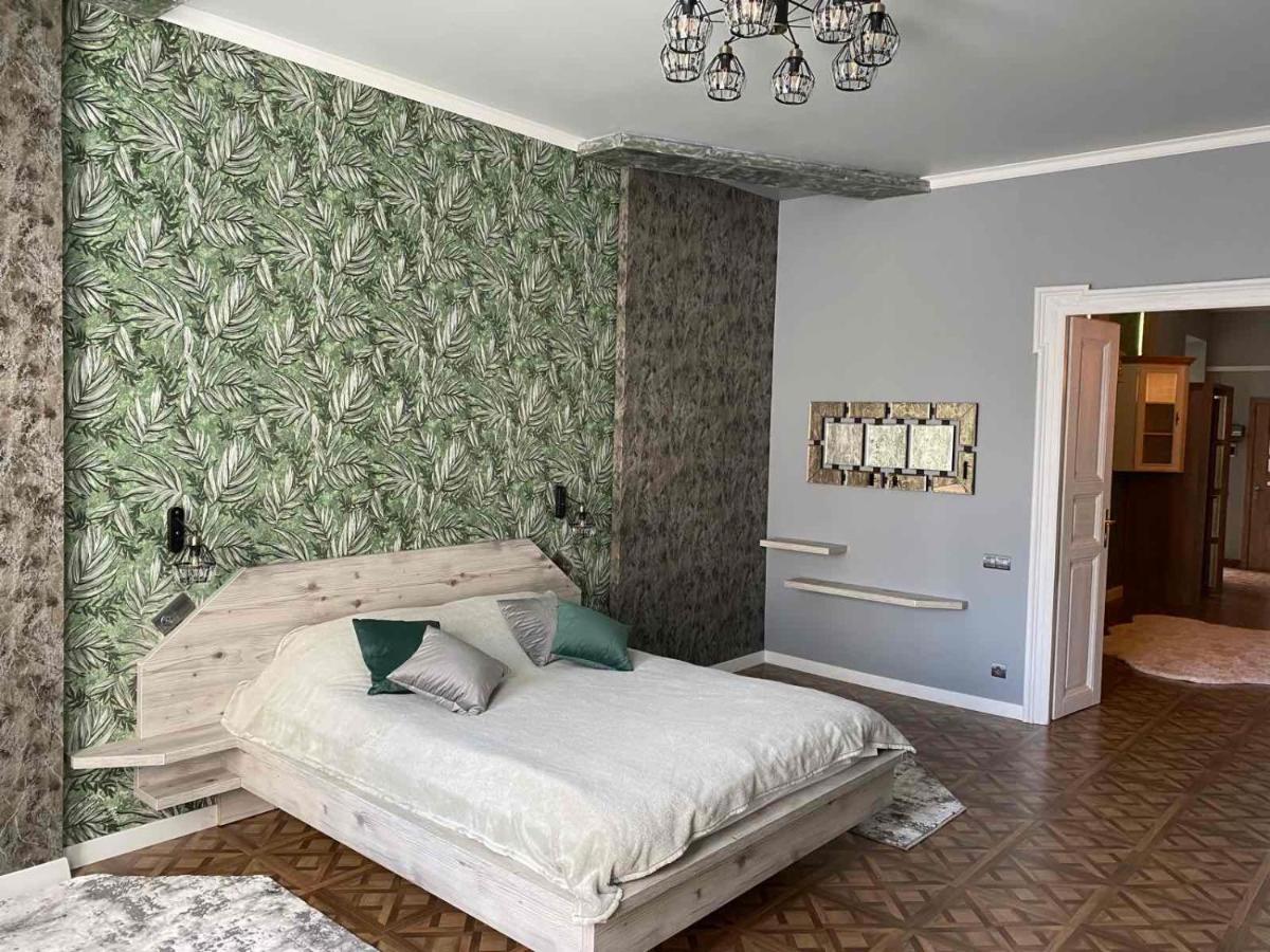 Apartment On Balabana Street Lviv Bagian luar foto