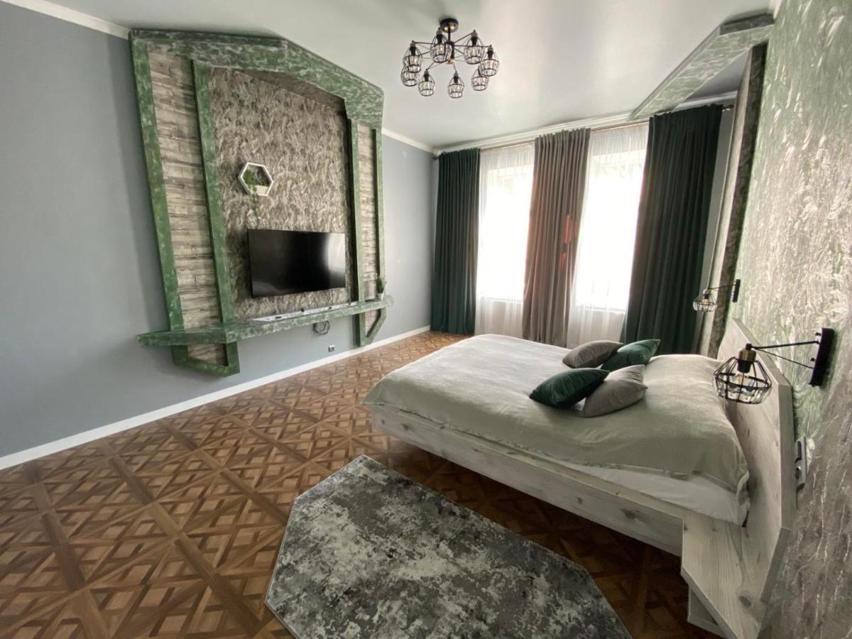 Apartment On Balabana Street Lviv Bagian luar foto