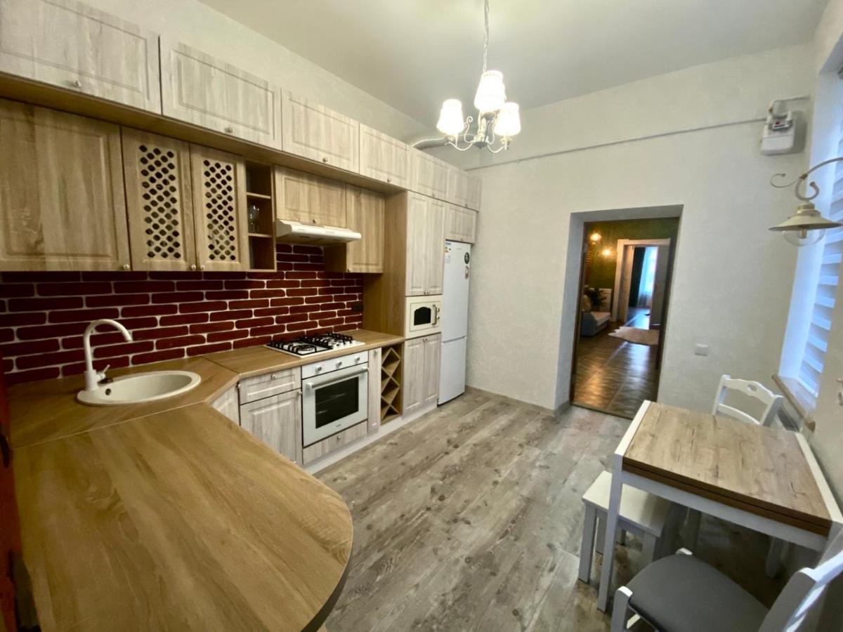 Apartment On Balabana Street Lviv Bagian luar foto